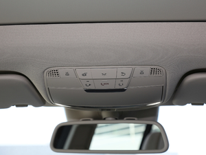 2018Ŀ GLC 300 4MATIC Ӹ g