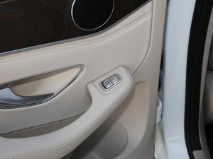 2018Ŀ GLC 300 4MATIC Ӹ п؅^