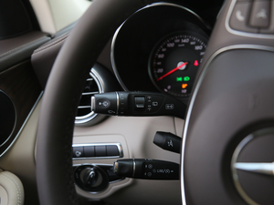 2018Ŀ GLC 300 4MATIC Ӹ п؅^