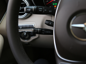 2018Ŀ GLC 300 4MATIC Ӹ п؅^