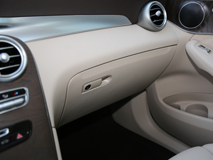 2018Ŀ GLC 300 4MATIC Ӹ п؅^