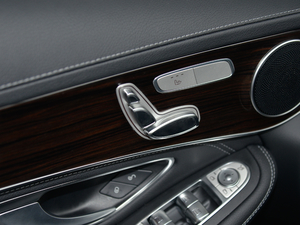 2018Ŀ GLC 260 4MATIC A g