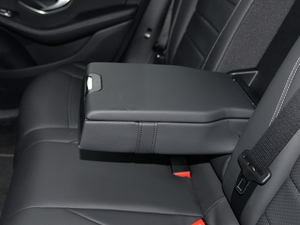 2018Ŀ GLC 260 4MATIC A g