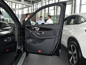 2018Ŀ GLC 260 4MATIC A g