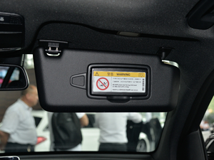 2018Ŀ GLC 260 4MATIC A g