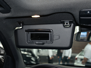 2018Ŀ GLC 260 4MATIC A g