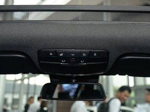 2018Ŀ GLC 260 4MATIC A g