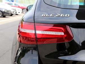 2018Ŀ GLC 260 4MATIC A ^