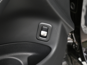 2018Ŀ GLC 260 4MATIC A g