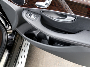 2018Ŀ GLC 260 4MATIC A g