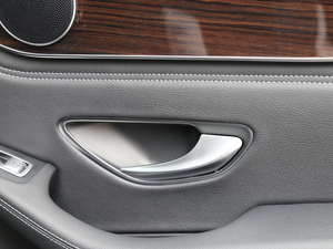 2018Ŀ GLC 260 4MATIC A g