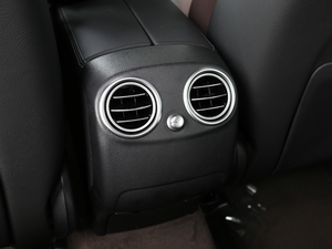 2018Ŀ GLC 260 4MATIC A g