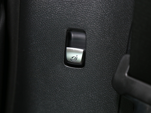 2018Ŀ GLC 260 4MATIC A g