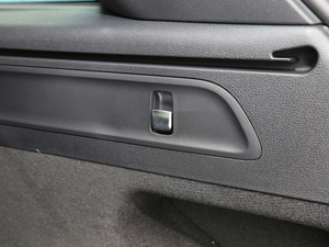 2018Ŀ GLC 260 4MATIC A g