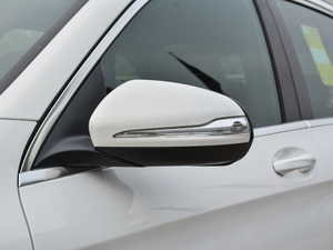 2018Ŀ GLC 200 4MATIC ^