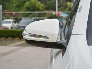 2018GLC 200 4MATIC (x)(ji)^