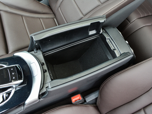 2018Ŀ GLC 200 4MATIC g