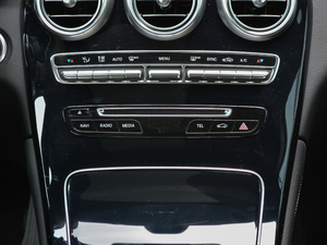 2018Ŀ GLC 200 4MATIC п؅^(q)