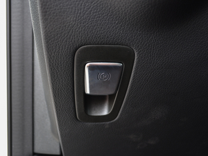 2018Ŀ GLC 200 4MATIC п؅^(q)