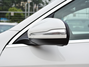 2018Ŀ GLC 260 4MATIC Ӹ ^