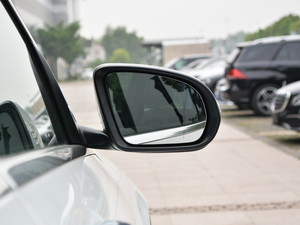 2018Ŀ GLC 260 4MATIC Ӹ ^