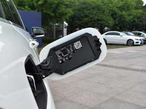 2018Ŀ GLC 260 4MATIC Ӹ ^