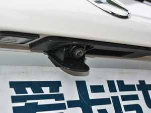 2018Ŀ GLC 260 4MATIC Ӹ ^