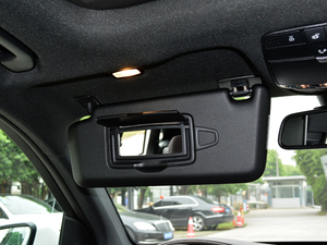 2018Ŀ GLC 260 4MATIC (dng) ꖰ壨