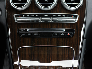 2018Ŀ GLC 260 4MATIC Ӹ п؅^