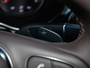 2018Ŀ GLC 260 4MATIC Ӹ п؅^(q)