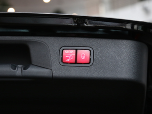 2018Ŀ GLC 300 4MATIC A g