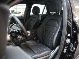 2018款改款 GLC 300 4MATIC 豪华型 主驾驶座椅
