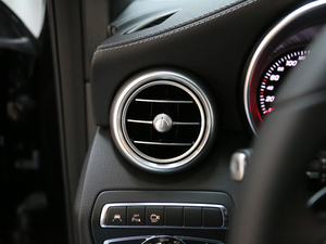 2018Ŀ GLC 300 4MATIC A g