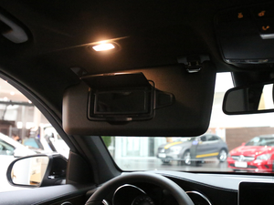 2018Ŀ GLC 300 4MATIC A g