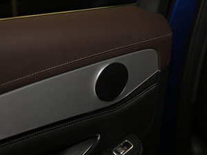 2018Ŀ GLC 260 4MATIC Ӹ g