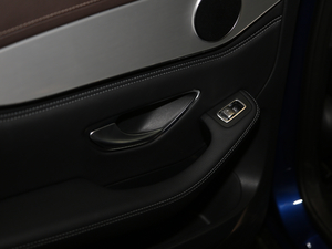 2018Ŀ GLC 260 4MATIC Ӹ g