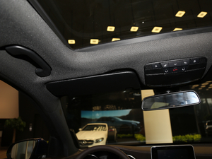 2018Ŀ GLC 260 4MATIC Ӹ g