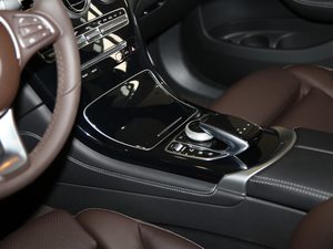 2018Ŀ GLC 260 4MATIC Ӹ п؅^