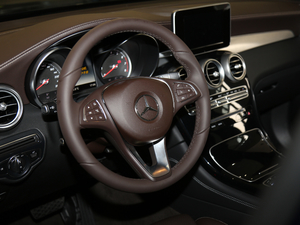 2018Ŀ GLC 260 4MATIC Ӹ п؅^