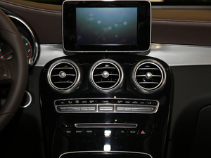 2018Ŀ GLC 260 4MATIC Ӹ {L