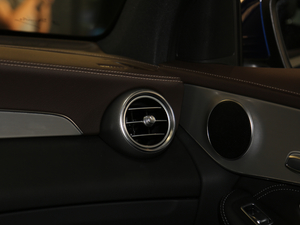 2018Ŀ GLC 260 4MATIC Ӹ п؅^