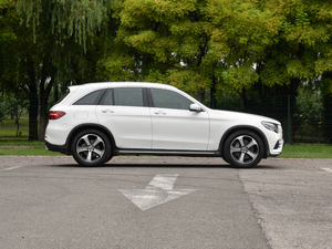 2018GLC 260 4MATIC A w^