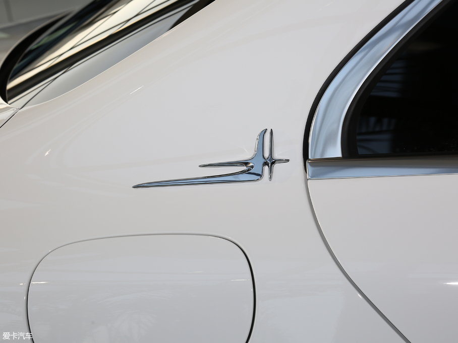 2018YC C 180 L Ӹ\Ӱ