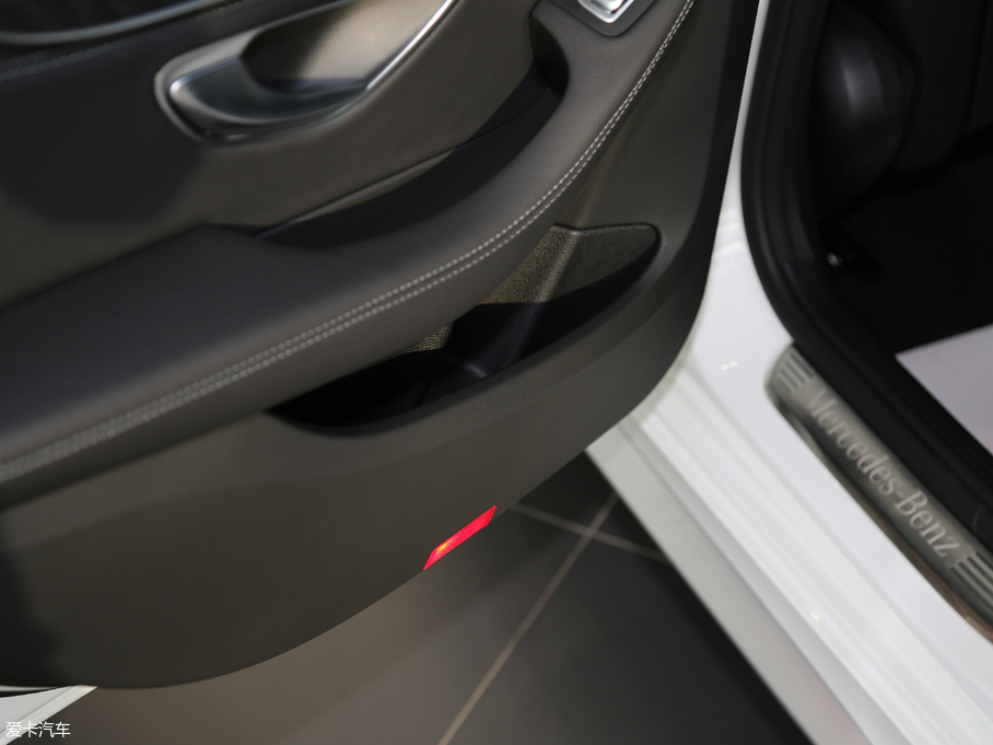 2018YC C 180 L Ӹ\Ӱ