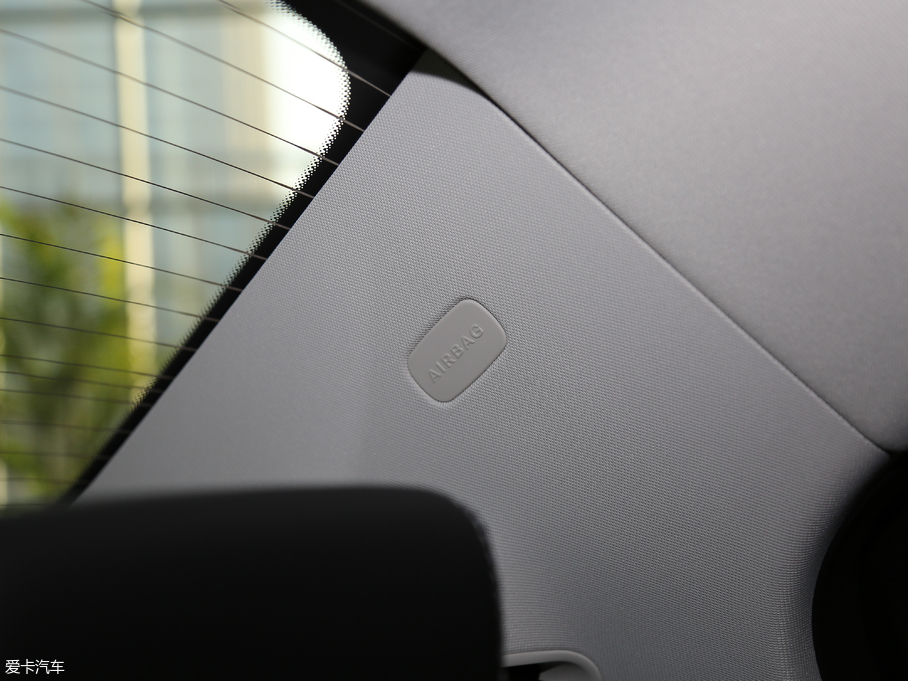 2018YC C 180 L Ӹ\Ӱ