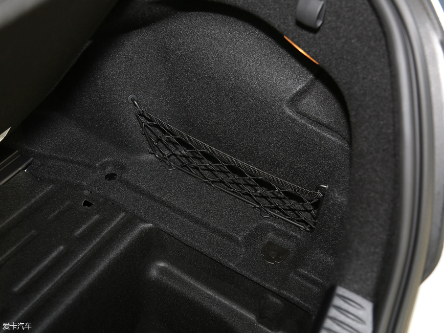 2018YC C 180 L Ӹ\Ӱ