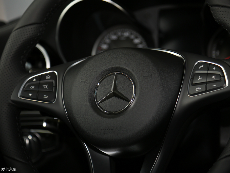 2018YC C 180 L Ӹ\Ӱ