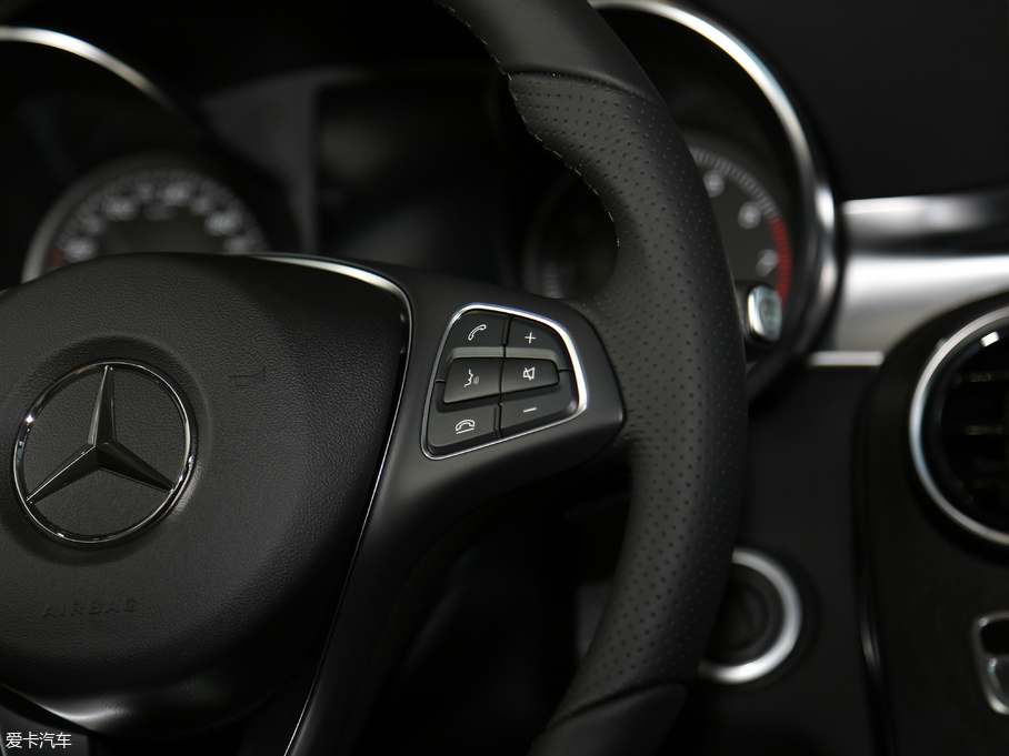 2018YC C 180 L Ӹ\Ӱ