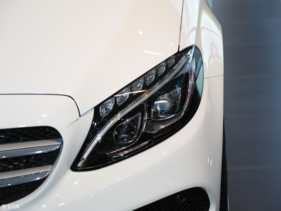 2018YC C 200  L 4MATIC \Ӱ