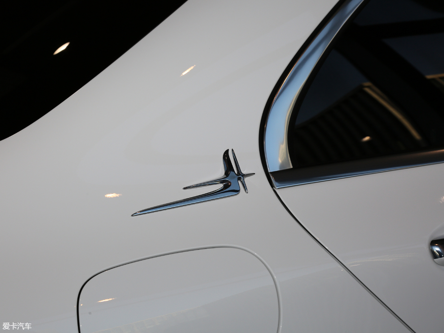 2018YC C 200  L 4MATIC \Ӱ